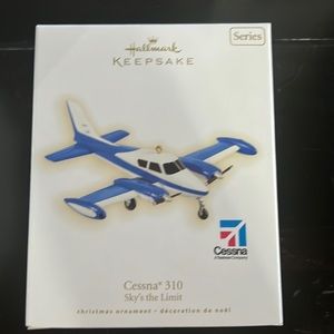 NIB 2009 Hallmark Keepsake Handcrafted Ornament Cessna 310-“Sky’s the Limit”